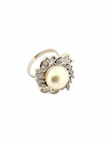 Bague 58 Bague en or blanc 18 carats avec perle et diamants 58 Facettes
