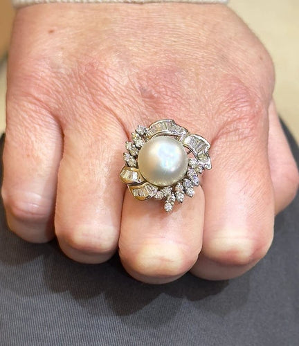 Bague 58 Bague en or blanc 18 carats avec perle et diamants 58 Facettes
