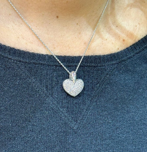Pendentif Pendentif cœur en or blanc 18 carats et diamants 58 Facettes