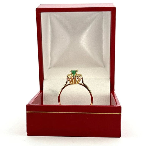 Bague 55 Bague ancienne en or jaune 18 carats avec émeraude et diamants 58 Facettes