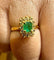 Bague 55 Bague ancienne en or jaune 18 carats avec émeraude et diamants 58 Facettes
