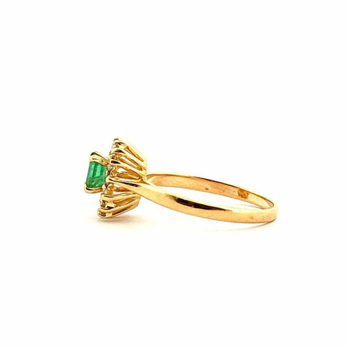 Bague 55 Bague ancienne en or jaune 18 carats avec émeraude et diamants 58 Facettes