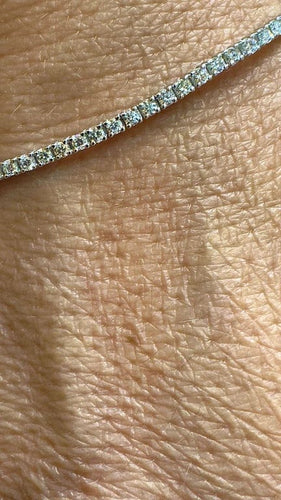 Bracelet Bracelet tennis rivière en or blanc 18 carats et diamants 58 Facettes
