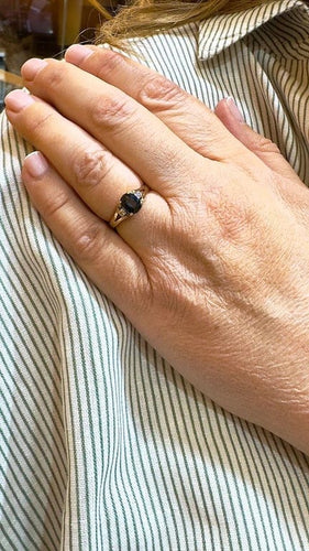Bague 52 Solitaire - Bague en or jaune 18 carats saphir et diamants 58 Facettes