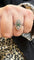 Bague 54 Bague marquise ancienne en or blanc 18 carats, diamants et émeraude 58 Facettes