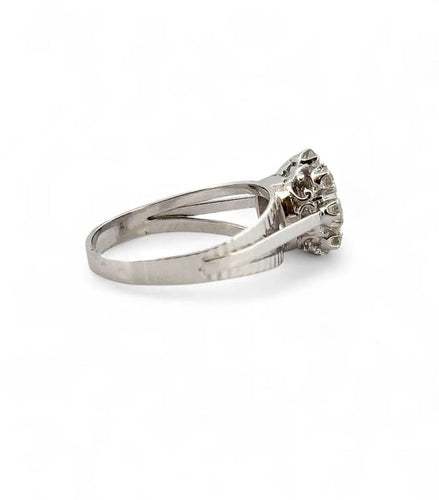 Bague 55 Bague marguerite ancienne en or blanc 18 carats et diamants 58 Facettes