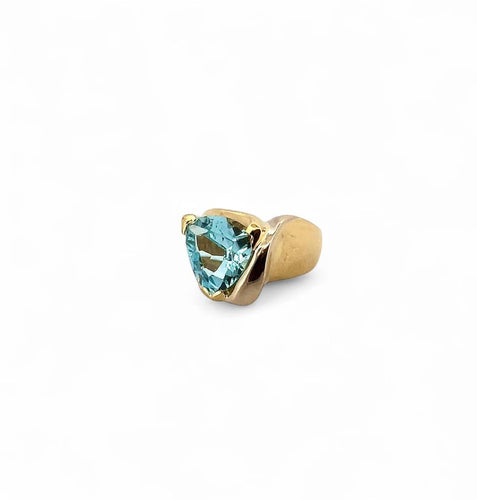 Bague 52 Bague en or jaune 18 carats avec topaze bleue triangulaire 58 Facettes
