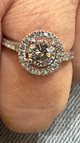 Bague 52 Solitaire - Bague halo en or blanc 18 carats et diamants 58 Facettes