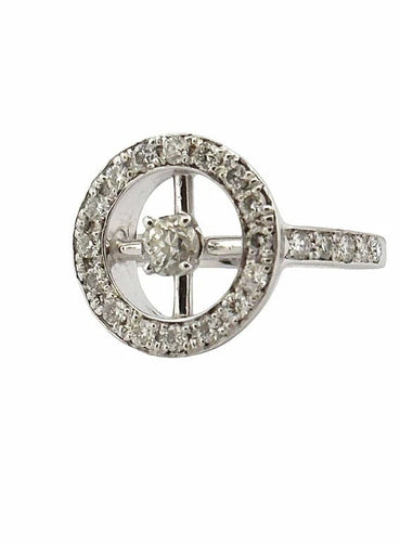 Bague 52 Bague ancienne en or blanc 18 carats avec diamants 58 Facettes