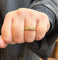 Bague 55 Demi-alliance - Bague en or jaune 18 carats et diamants 58 Facettes