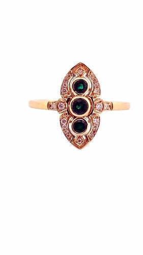 Bague 54 Bague marquise style ancien en or jaune 18 carats, émeraudes et diamants 58 Facettes