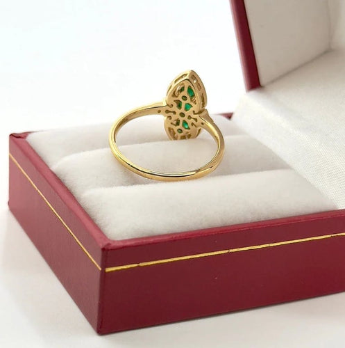 Bague 54 Bague marquise style ancien en or jaune 18 carats, émeraudes et diamants 58 Facettes