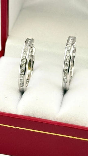 Boucles d'oreilles Créoles en or blanc 18 carats serties de diamants 58 Facettes