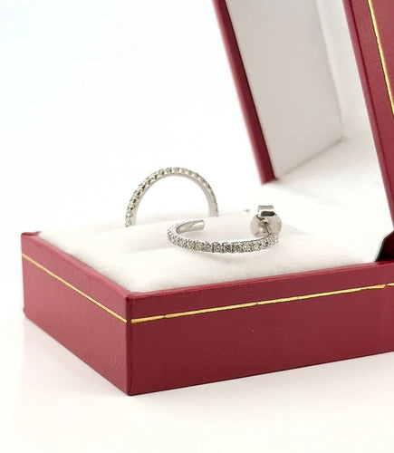 Boucles d'oreilles Créoles en or blanc 18 carats et diamants 58 Facettes
