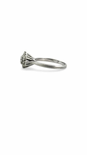 Bague 56 Bague marguerite en or blanc 18 carats et diamants 58 Facettes