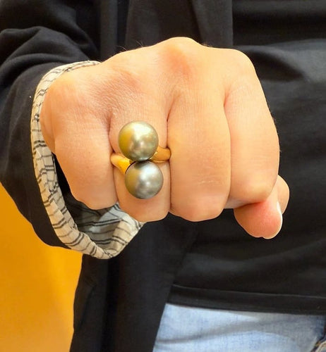 Bague 53 Bague Toi et Moi en or jaune 18 carats avec perles de Tahiti 58 Facettes