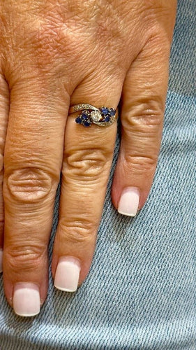 Bague 51 Bague ancienne en or jaune et platine, saphirs et diamants 58 Facettes