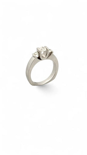 Bague 51 Bague trilogie en or blanc 18 carats avec diamants 58 Facettes
