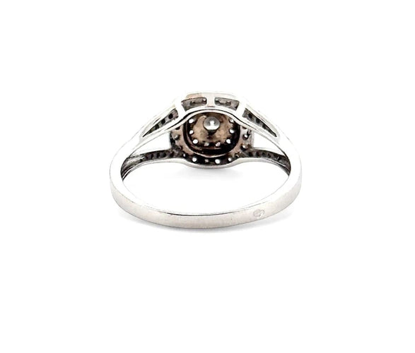 Bague 56 Bague en or blanc 18 carats sertie de diamants 58 Facettes