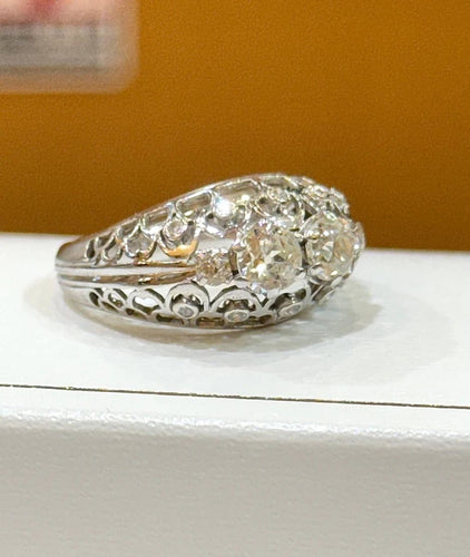Bague 60 Bague ancienne ajourée en or blanc et diamants 58 Facettes