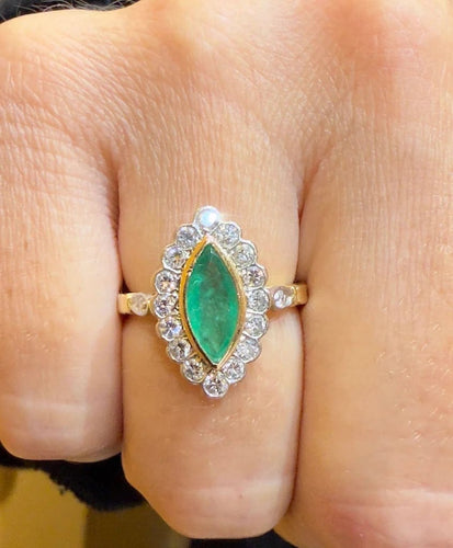 Bague 52.5 Bague marquise vintage en or jaune et platine, émeraude et diamants 58 Facettes