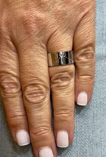 Bague 52 Gucci - Alliance en or blanc 18 carats 58 Facettes