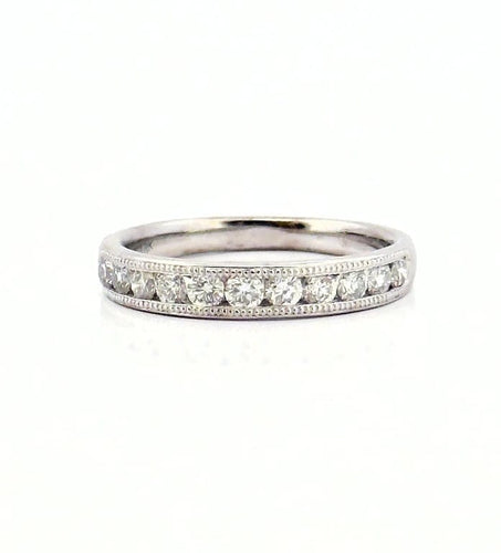 Bague 53 Demi-alliance - Bague en or blanc 18 carats et diamants 58 Facettes