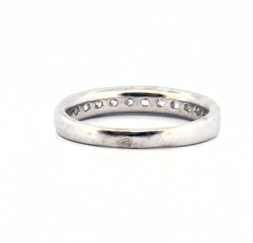 Bague 53 Demi-alliance - Bague en or blanc 18 carats et diamants 58 Facettes