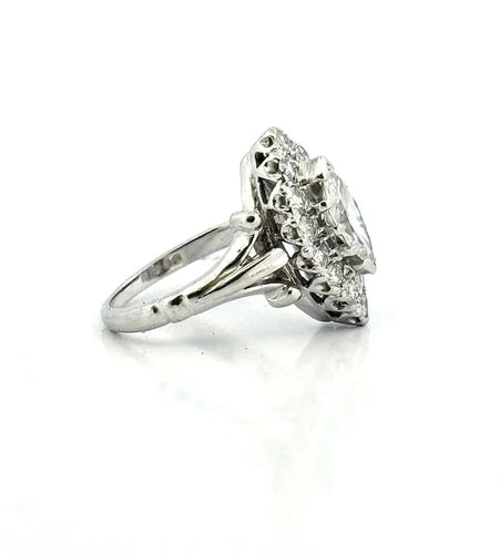 Bague 49 Bague marquise ancienne en or blanc 18 carats et diamants 58 Facettes