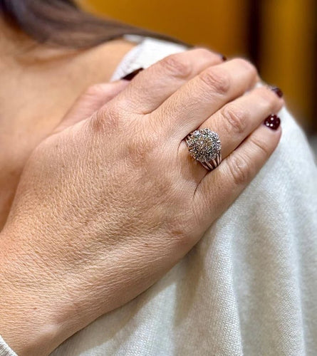 Bague 54 Bague marguerite ancienne - Diamants en or blanc 18 carats 58 Facettes