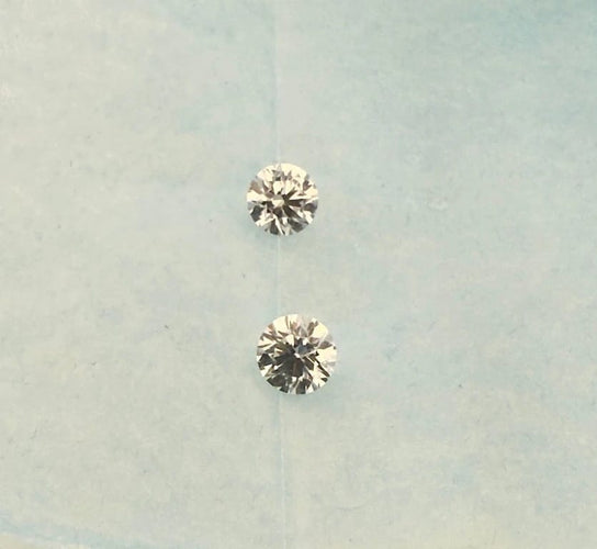 Boucles d'oreilles Lot de 2 diamants GIA libres pour puces d’oreilles 58 Facettes