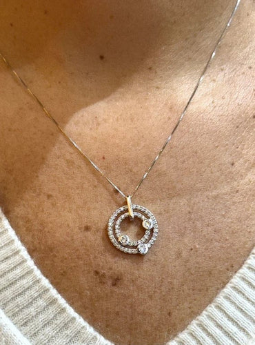 Collier Collier en or blanc 18 carats et diamants 58 Facettes