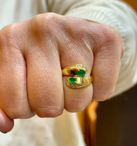 Bague 54 Bague Toi et Moi vintage en or jaune 18 carats, diamants et émeraudes 58 Facettes