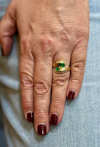 Bague 54 Bague Toi et Moi vintage en or jaune 18 carats, diamants et émeraudes 58 Facettes