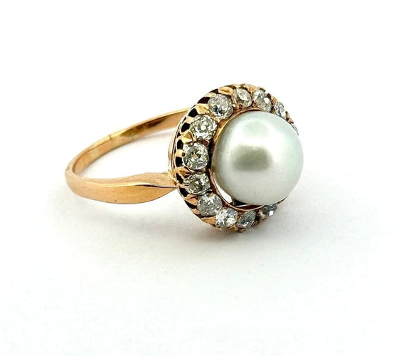 Bague 57 Bague ancienne en or jaune avec perle et diamants 58 Facettes