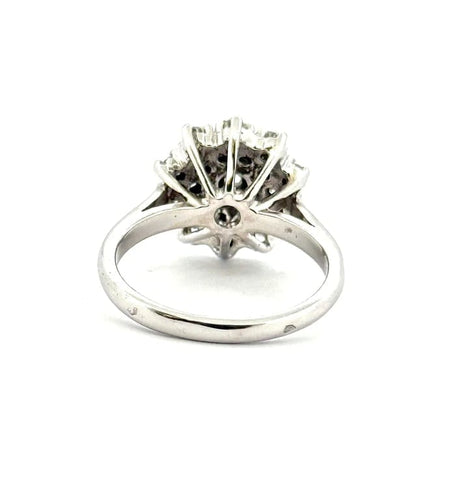 Bague 52 Bague marguerite en or blanc 18 carats et diamants 58 Facettes