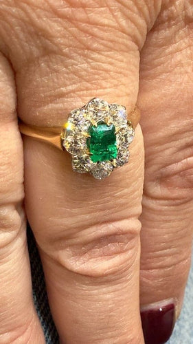 Bague 60 Bague marguerite en or 18 carats avec émeraude et diamants naturels 58 Facettes