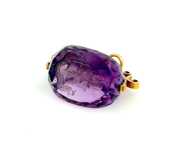 Pendentif Pendentif héraldique ancien en or jaune 18 carats et améthyste gravée 58 Facettes