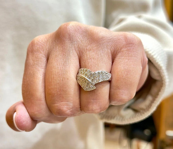 Bague 51 Bague croisée en or blanc 18 carats et diamants 58 Facettes