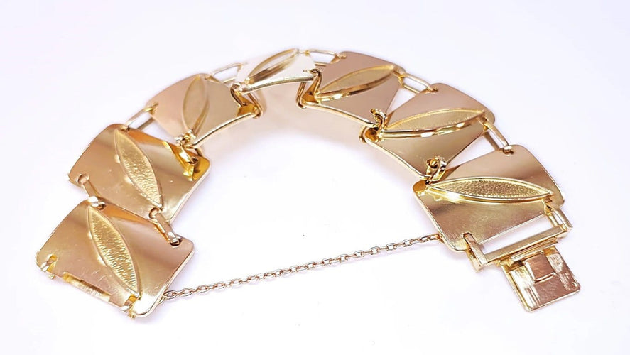 Bracelet Bracelet années 1970 en or jaune 18K 58 Facettes RA/115