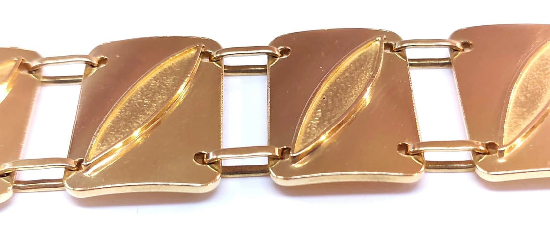 Bracelet Bracelet années 1970 en or jaune 18K 58 Facettes RA/115