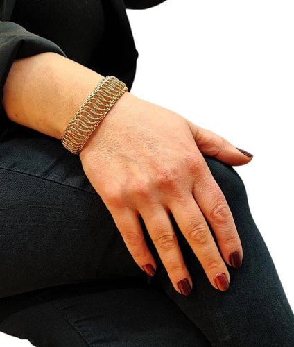 Bracelet Bracelet semi-rigide en or 18K 750‰ 58 Facettes Brac.Entrelac916