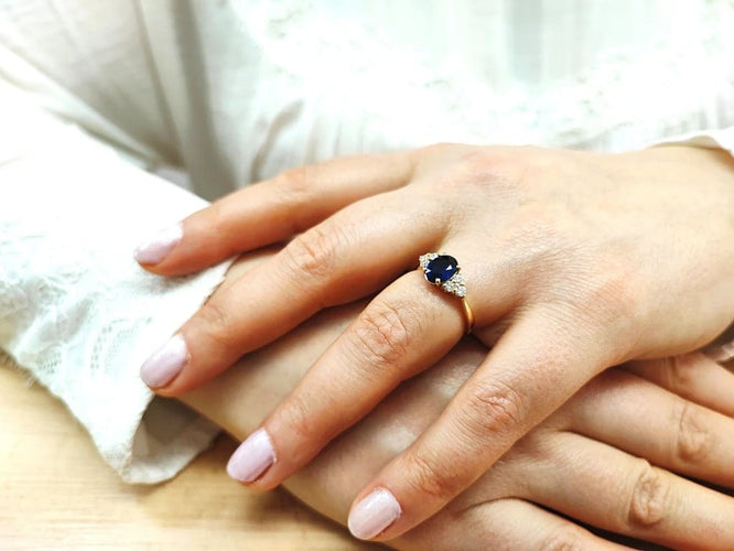 Bague 55 Bague en or jaune 18K au saphir 1,33 ct et diamants 58 Facettes Bag.Ov.6Dt.FA34S