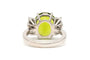 Bague 56 Bague contemporaine en or blanc 18 carats, péridot et diamants 0,66 ct 58 Facettes 23249