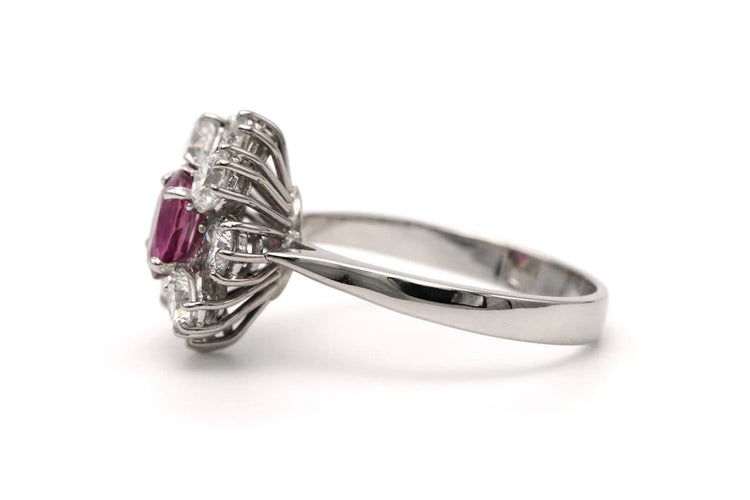 Bague 54 Bague contemporaine en or blanc sertie d’un saphir rose et diamants 58 Facettes 23282