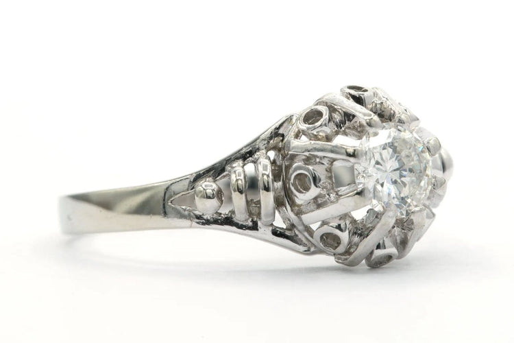 Bague 54 Bague contemporaine sertie d’un diamant taille brillant en or blanc 18 carats 58 Facettes B423