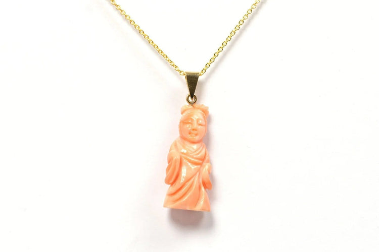 Pendentif Pendentif années 70 en or jaune 18 carats et corail 58 Facettes B455