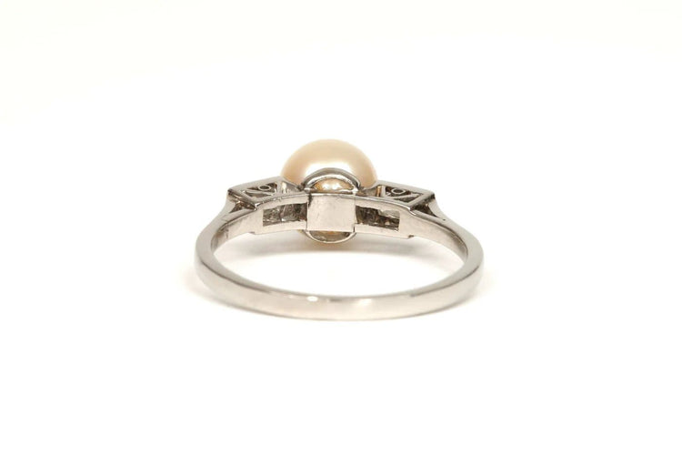 Bague 53 Bague Art déco en or blanc, perle et diamants 58 Facettes 21745