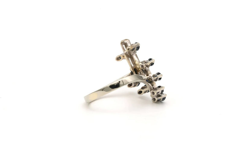 Bague 51 Bague années 70 en or blanc 18 carats, saphirs et diamants 58 Facettes 22066