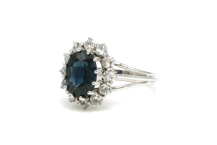 Bague 53 Bague années 70 en or blanc 18 carats, saphir et diamants 58 Facettes 21734